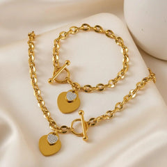 18K vergoldetes Schmuck-Set aus Halskette und Armband mit Doppelherz-Anhängern