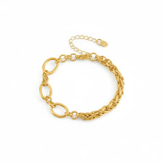 Elegantes Damen Armband aus 18K vergoldetem Gold mit groben und feinen Gliedern auf weißem Hintergrund