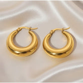 Goldene Bold Hoop Ohrringe im 18K-Design von LOÉAR