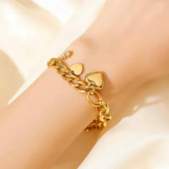 Armbänder mit Herzanhängern | Charm Heart Bracelet | LOÉAR