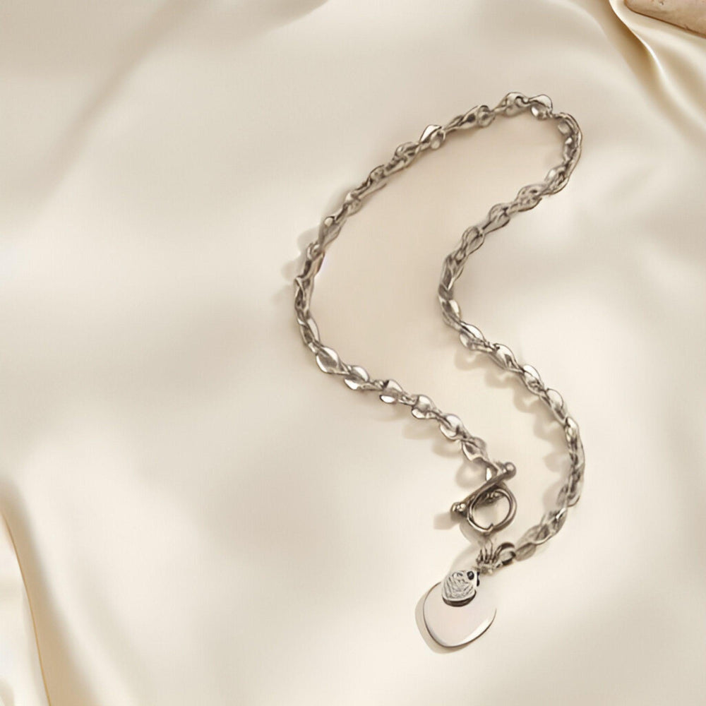 Silbernes Halskette mit Doppelherz-Anhänger und T-Verschluss von LOÉAR