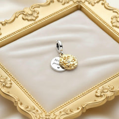 Anhänger in floraler Harmonie | Edelstahl Gravur Anhänger | LOÉAR