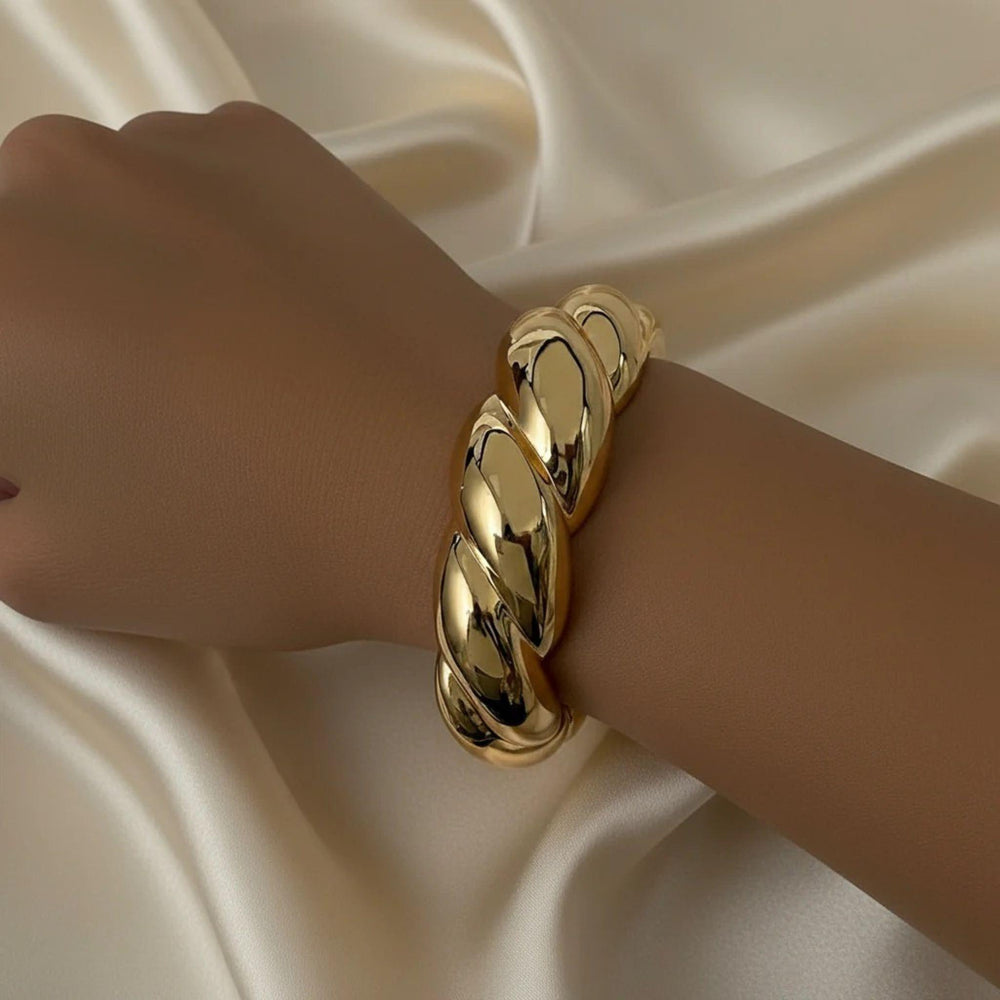 Geflochtener Gold Armreif Damen aus Edelstahl 18K vergoldet – LOÉAR Schmuck