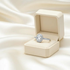 Ovaler Halo Ring aus 925 Silber mit Zirkonia