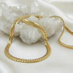 Vergoldete Panzerkette „Élégance“ 5 mm – luxuriöse Damenkette mit 3–4 Mikron Goldbeschichtung, 50 cm Länge von LOÉAR